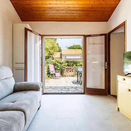 Holiday home Les Maisons De L'ocean-3 By Interhome *